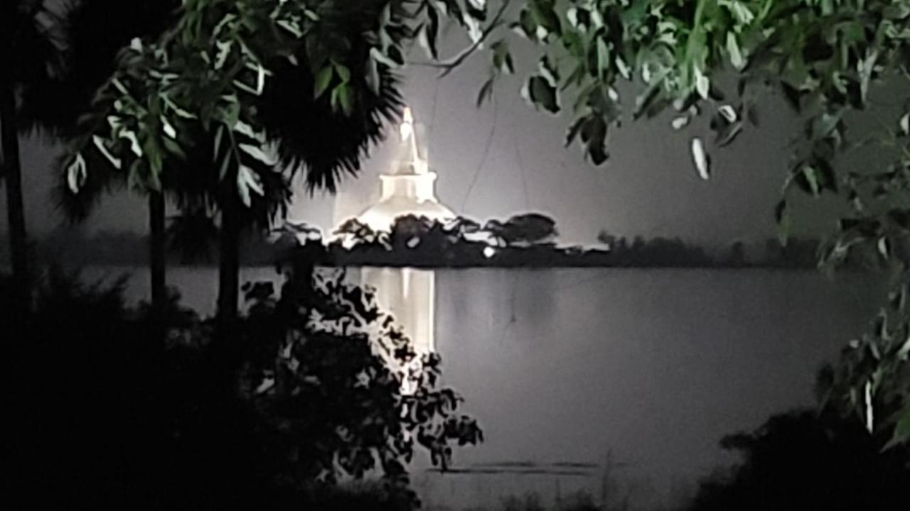 אנוראדפורה Arachchi Heritage מראה חיצוני תמונה